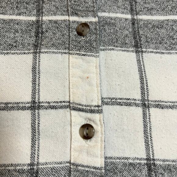 Universal Thread Plaid Flannel Relaxed Fit Button Up Shirt Size XL Cozy Hipster - Picture 8 of 8